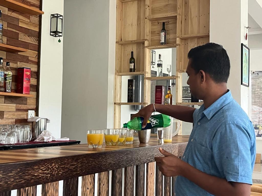 Kandy Rivers Edge Nature Resort Luaran gambar