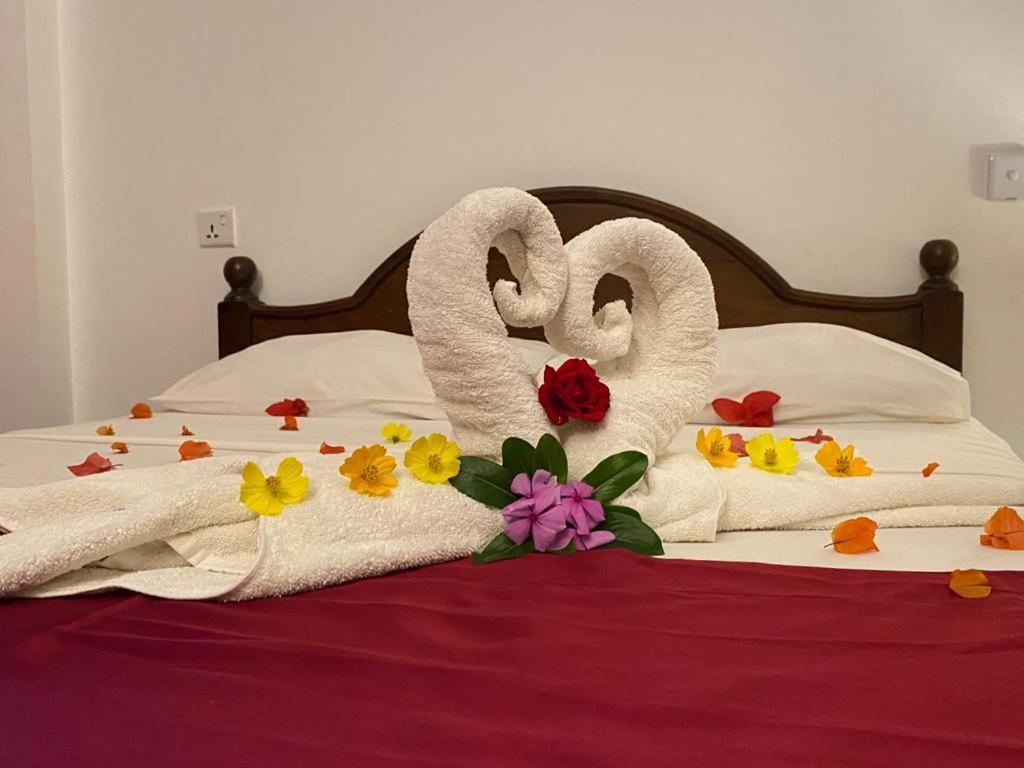 Kandy Rivers Edge Nature Resort Luaran gambar