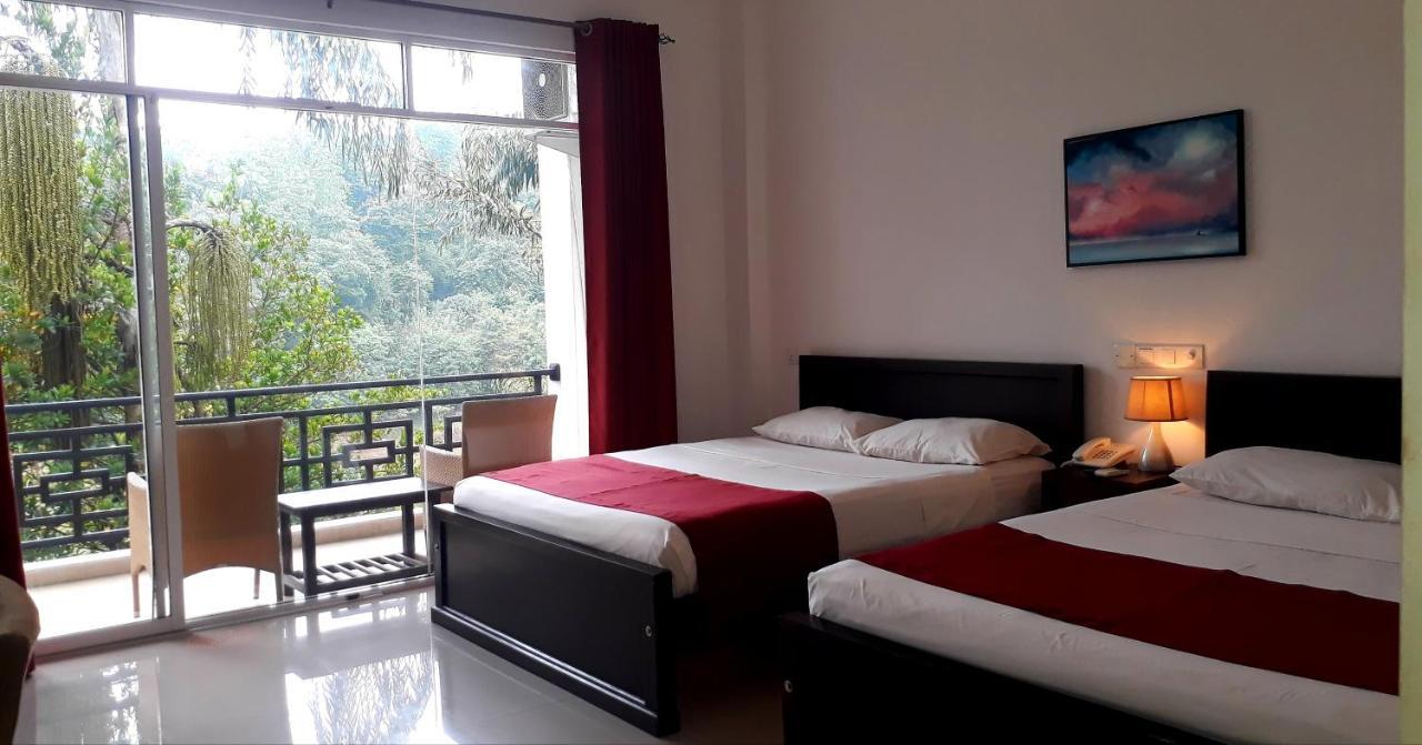 Kandy Rivers Edge Nature Resort Luaran gambar