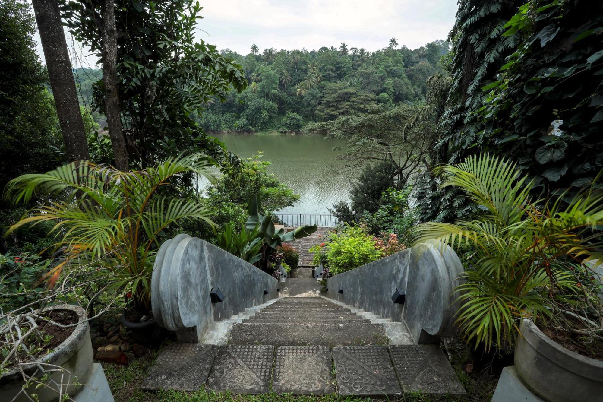 Kandy Rivers Edge Nature Resort Luaran gambar