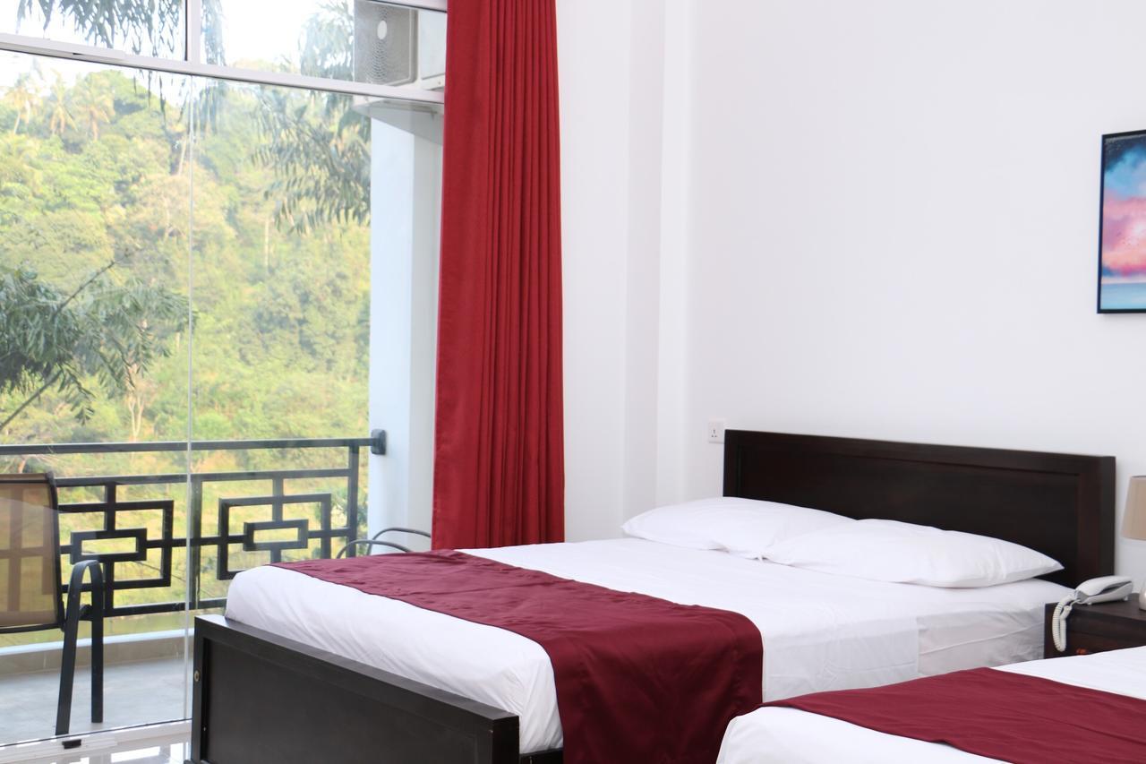 Kandy Rivers Edge Nature Resort Luaran gambar
