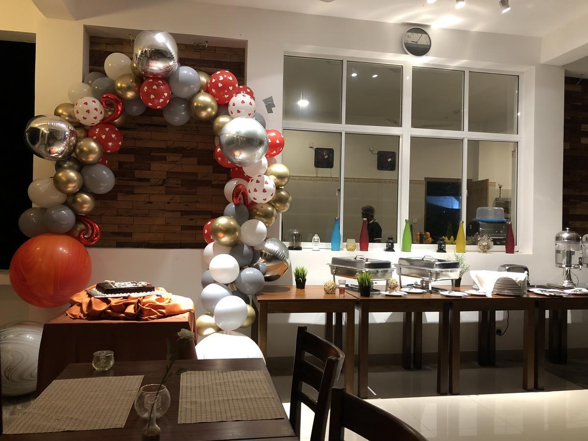 Kandy Rivers Edge Nature Resort Luaran gambar